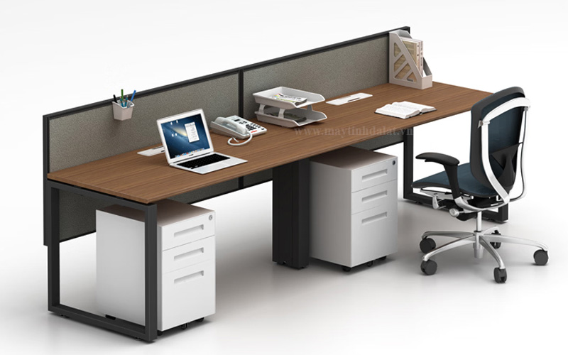 Bàn làm việc văn phòng gỗ MDF chân sắt hiện đại lắp ráp tại Đà Lạt