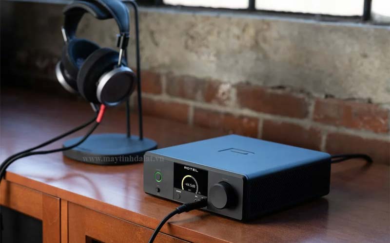 Các loại phụ kiện tai nghe: giá treo, đệm tai (earpad) thay thế, DAC/AMP tại Maytinhdalat.vn