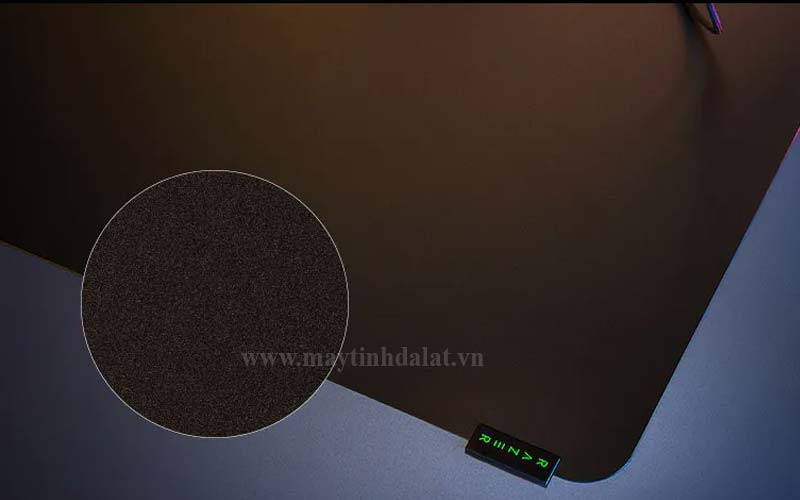 Bề mặt polycarbonate chống trượt và tối ưu tracking
