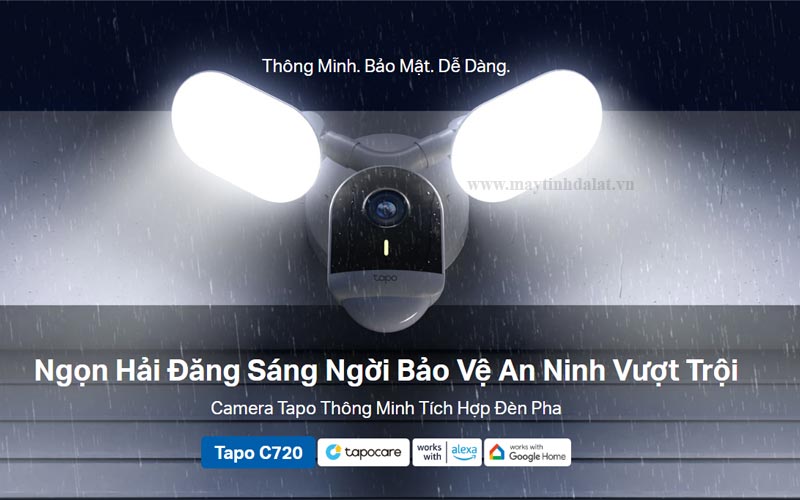 Camera an ninh tích hợp đèn pha 2800 Lumens Tapo C720