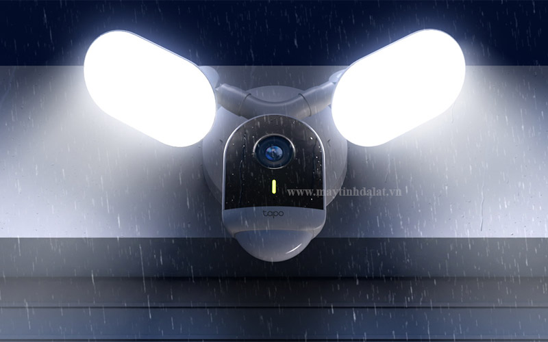 Camera Tapo C720 chống nước IP65 hoạt động dưới mưa