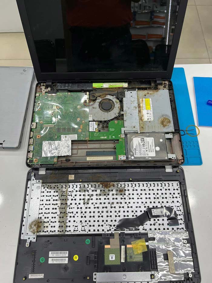 Hậu quả của việc không vệ sinh laptop định kỳ 
