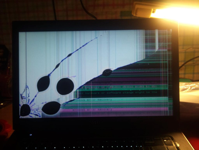 màn hình laptop macbook bị chảy mực tại đà lạt