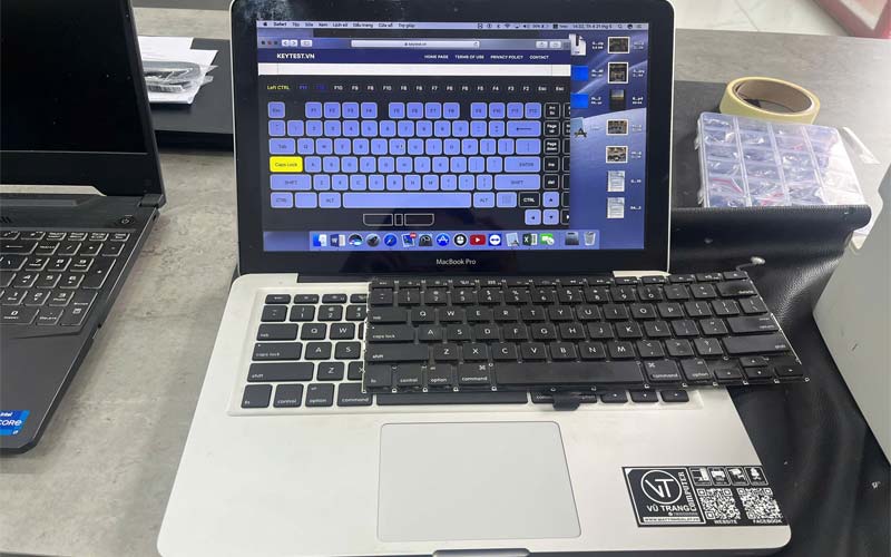 Sửa chữa Macbook tại Đà Lạt – thay pin tại Vũ Trang Computer