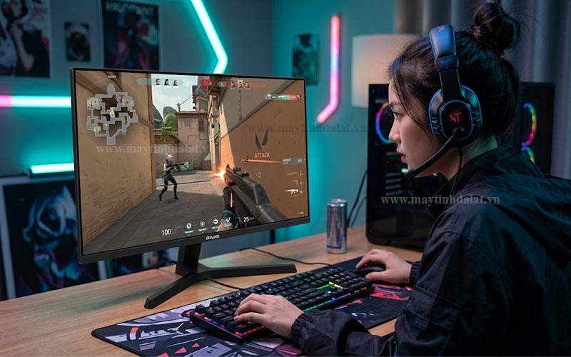 Trải nghiệm gaming mượt mà không xé hình với tần số 165Hz và phản hồi 1ms